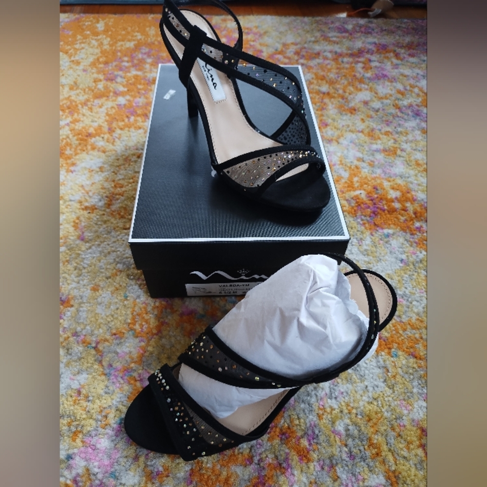 Black Jewled Evening Shoes Size 6.5 NWB